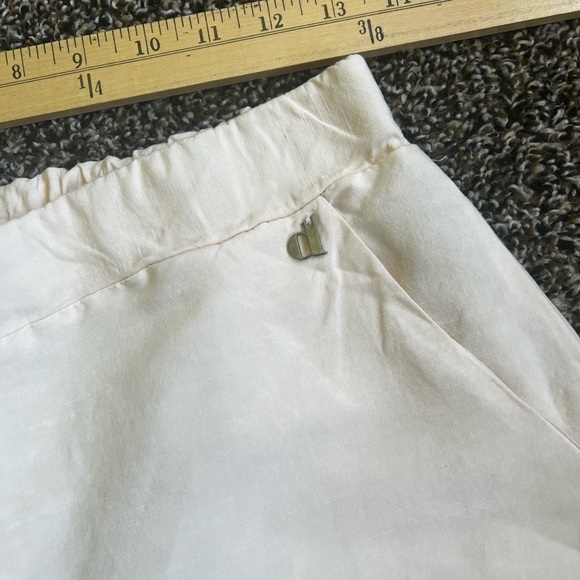 Women's Cream Shorts - Picture 2 of 5